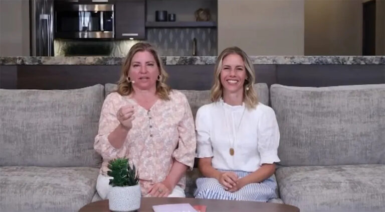 Где находятся Руби Франке и Джоди Хильдебрандт после ареста за жестокое обращение с детьми?