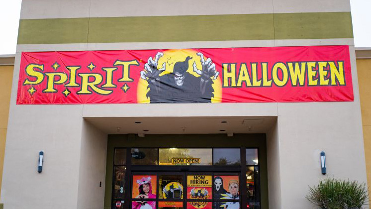 Где найти магазины Spirit Halloween в Батон-Руж на 2025 год