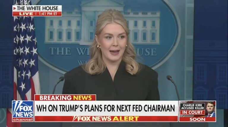 Белый дом подтвердил, что Трамп хочет, чтобы CNN продали через несколько минут после боя с Кейтлан Коллинз: «их рейтинги снизились»